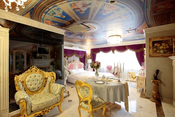 Tokyos-luxurious-birthing-suite-2